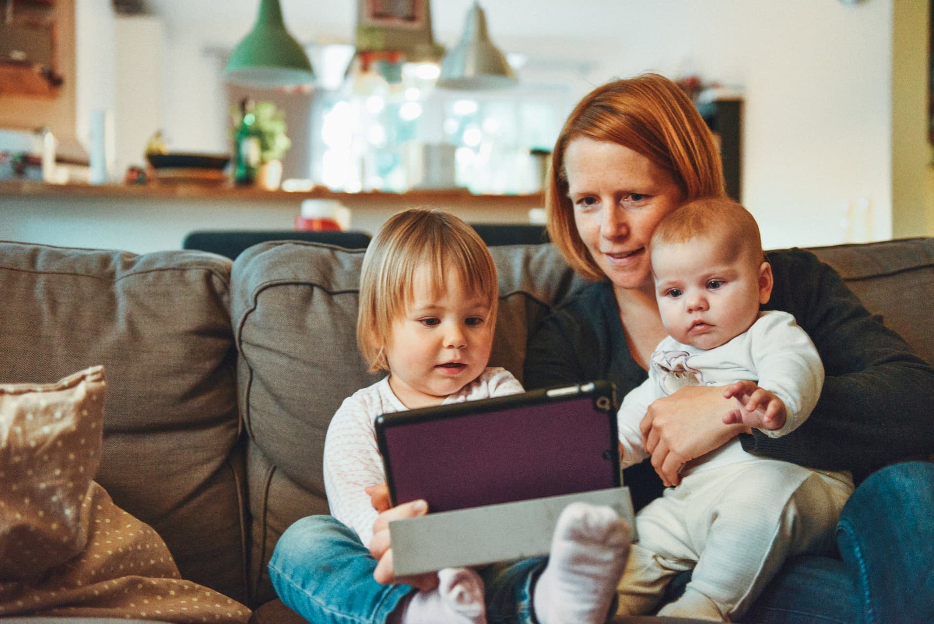 Quand la famille s’agrandit, le logement neuf évolue avec vous - Alexander Dummer on Unplash